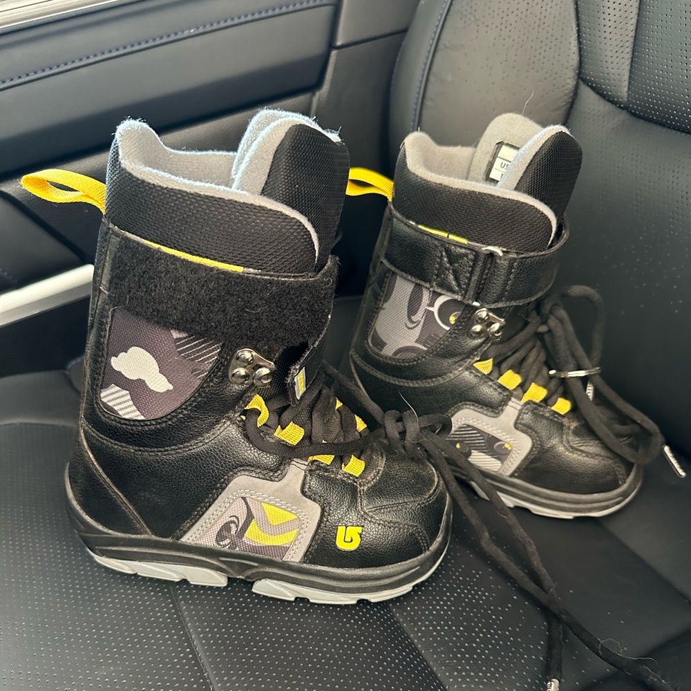 BURTON snowboarding boots